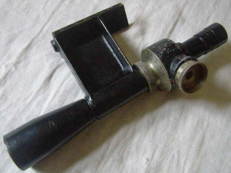Оптический прицел APX 1917 для орудия 37 model 16 TR.