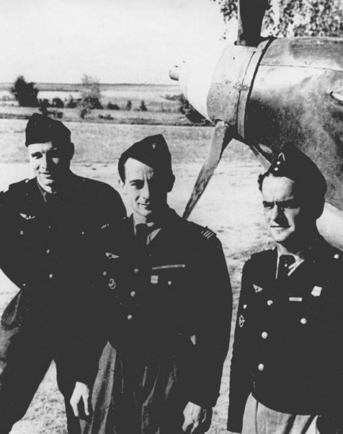 Пилоты эскадрильи «Нормандия». Май 1943 г.