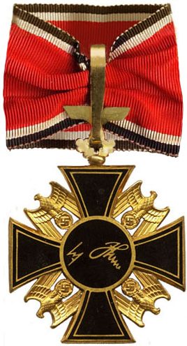 Реверс Немецкого Ордена 2-го класса с Дубовыми листьями.
