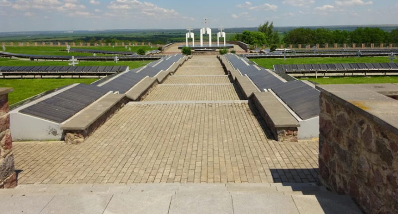 Венгерское кладбище в селе Рудкино занимает площадь около трех гектаров.