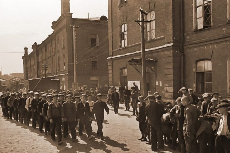 Мобилизация в городе. 23 июня 1941 г.