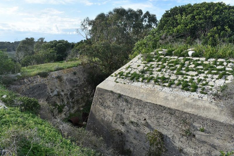 Чонкорская батарея с каменными стенами.