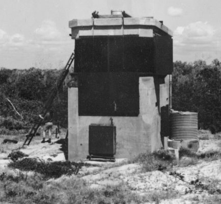 Наблюдательный пост на острове Бриби. 1943 г. 