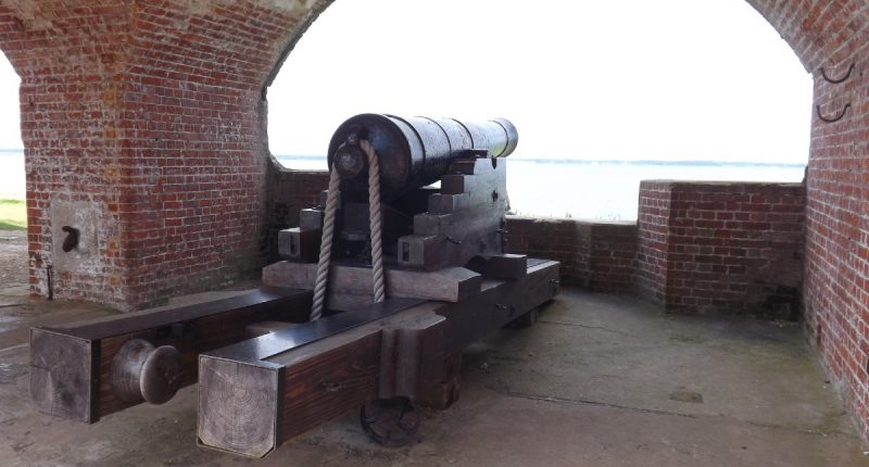 Орудия бастиона форта «Victoria».