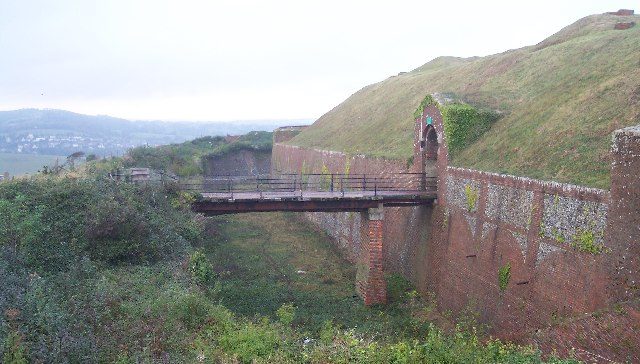 Мост через ров форта. 