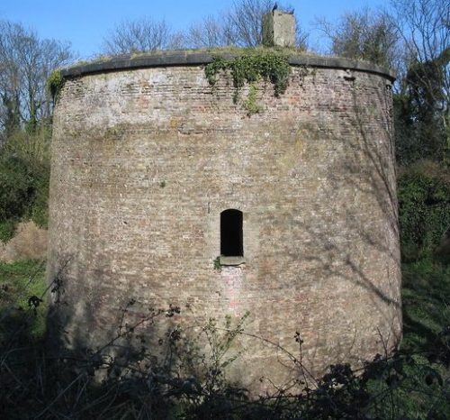 Башни «Martello» в различных местах Великобритании.