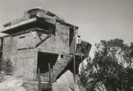 Один из бункеров форта в годы войны.