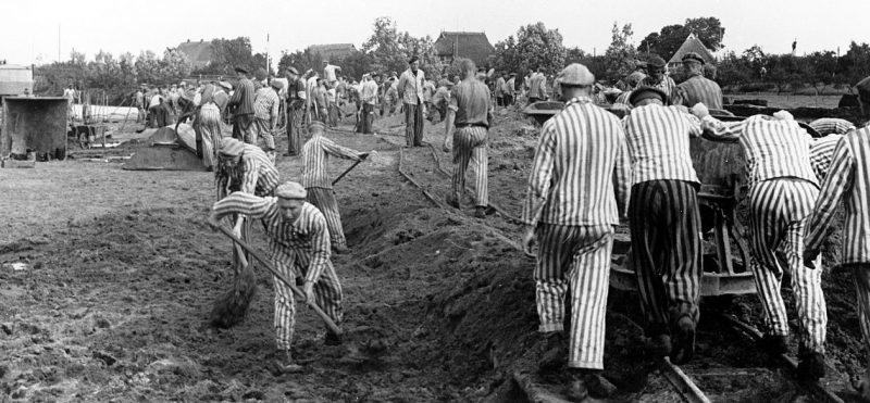 Принудительный труд в концлагере Нойенгамме. 1942 г.