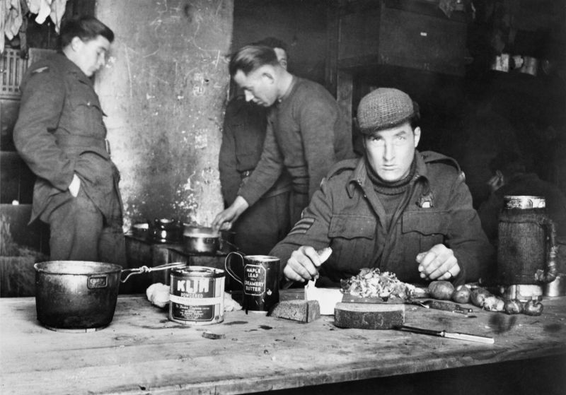 Канадские военнопленные в Шталаге VIII-B. 1944 г. 
