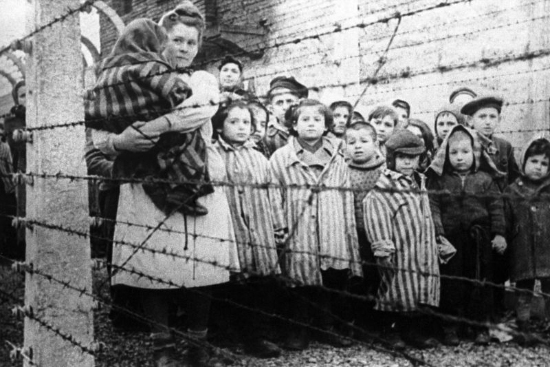 Освобожденные дети Освенцима. Январь 1945 г.