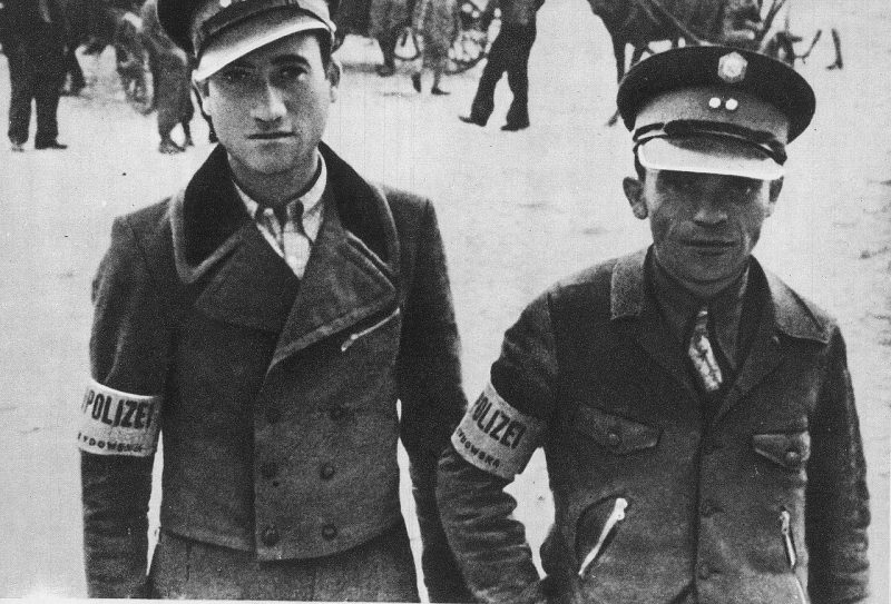 Еврейская полиция в Венгровском гетто. 1940 г.