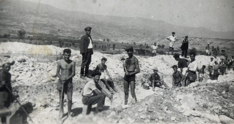 Евреи из Пловдива на принудительных работах. Болгария, 1941 г.