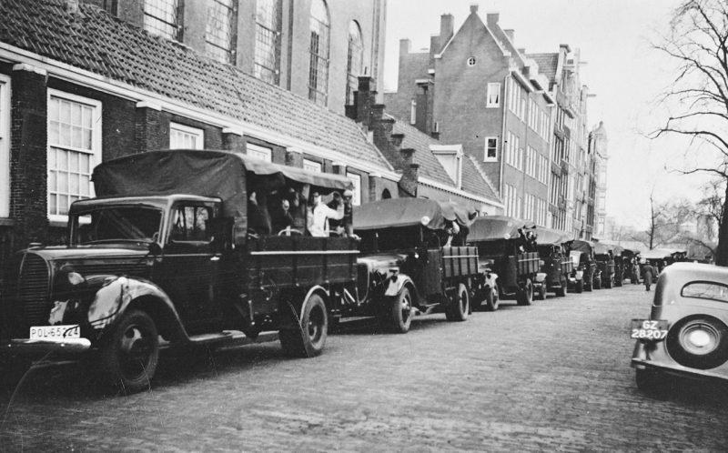 Депортация евреев в Амстердаме. 1941 г.