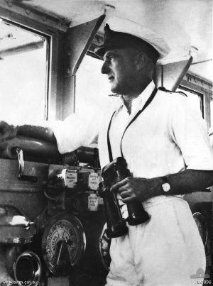 Капитан крейсера «Сидней» Джозеф Барнет.