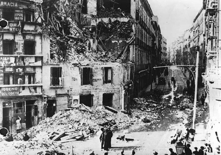 Разбомблённый легионом «Кондор» Мадрид. Декабрь 1936 г.