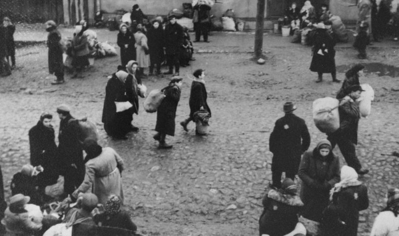 Депортация евреев из Ковенского гетто. 1942 г.