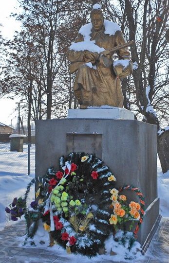 г. Каменец-Подольский. Братская могила 148 советских воинов на польско-фильварском кладбище.