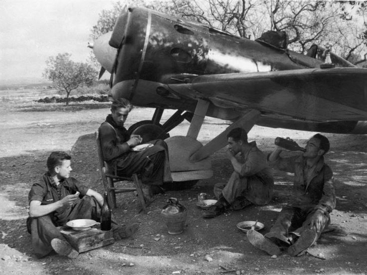 Советские летчики в Испании. 1936 г.