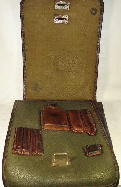 Кирзовая полевая сумка РККА образца 1940 года. Выпускалась в 1940-1941 годах.