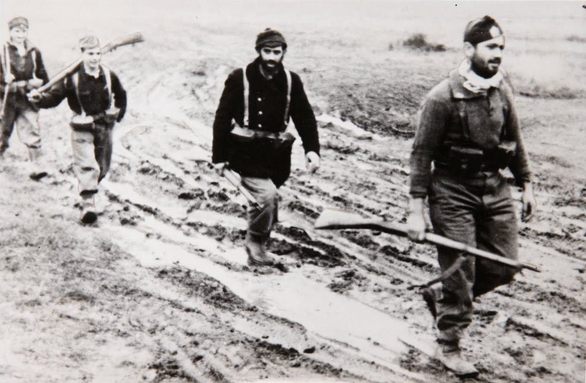 Республиканские солдаты в битве при Теруэле. 1937 г.