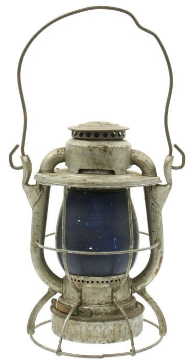 Блиндажный керосиновый фонарь производства фирмы «DIETZ VESTA». 