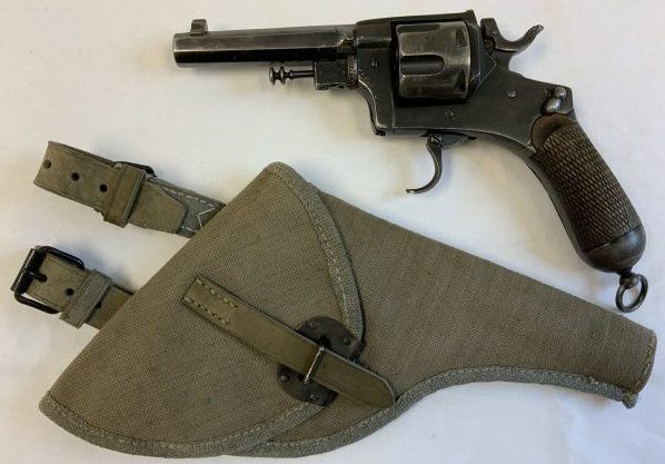 Револьвер «M1898» и брезентовая кобура к нему. 