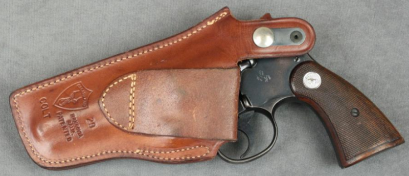 Кожаная кобура револьвера Colt Official Police.