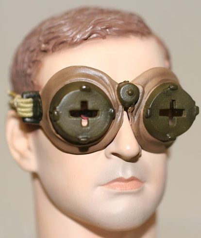 Защитные очки от осколков.