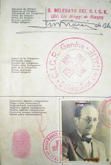 Удостоверение Красного креста Эйхмана, выданное на имя Рикардо Клемента