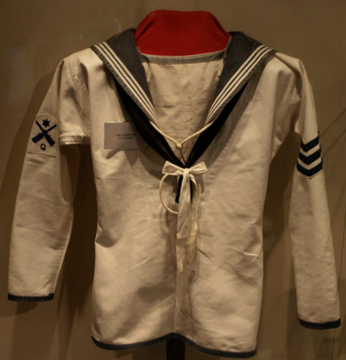 Белая униформа матросов ВМС.