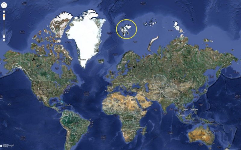 Желтым кружком обозначено расположение Шпицбергена на карте мира.