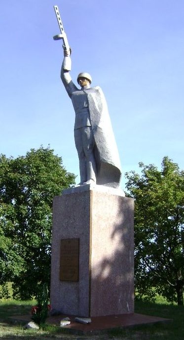 г. Светловодск. Памятник воинам-освободителям. 