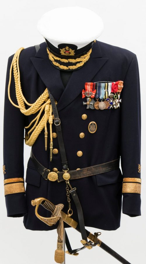 Парадная форма контр-адмирала m/30.