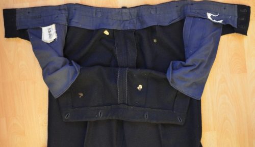 Темно-синяя суконная униформа матросов и ее составные элементы.