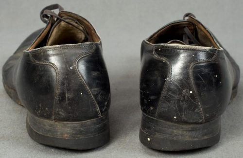 Кожаные туфли военнослужащих ВМС.