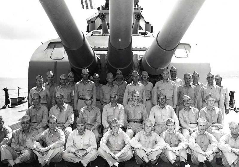 Адмирал Рэймонд А. Спруанс - командующий Пятым флотом на борту флагманского корабля «Indianapolis». 18 июля 1944 г