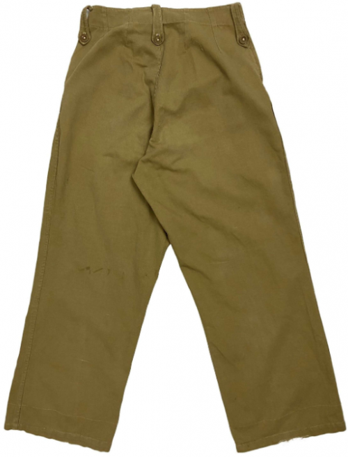 Летние куртка и брюки производства Индии образца 1943 года цвета хаки.