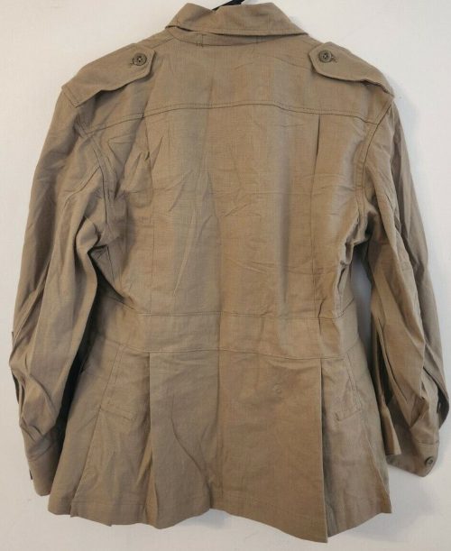 Офицерская хлопчатобумажная куртка KD Bush с 1943 года заменила традиционные рубашки.