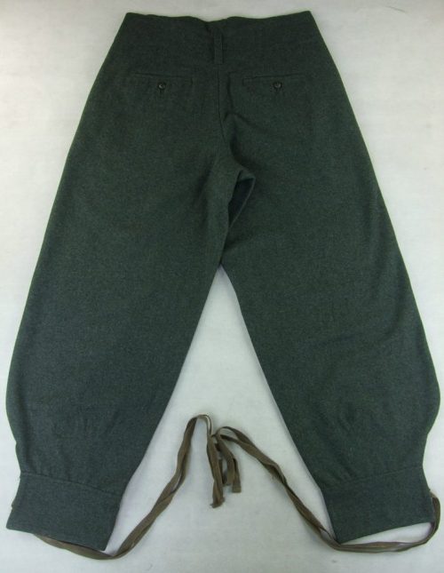 Серо-зеленые шерстяные брюки M40.