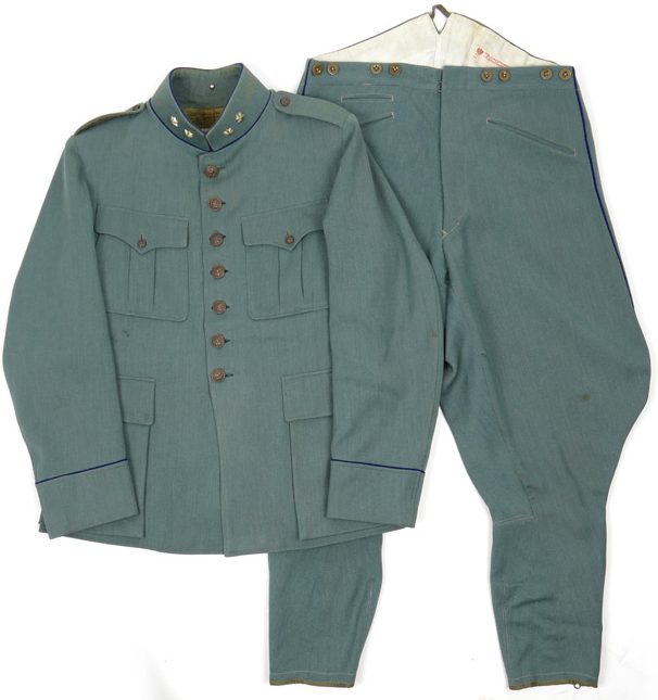 Китель и брюки лейтенанта пехоты. 