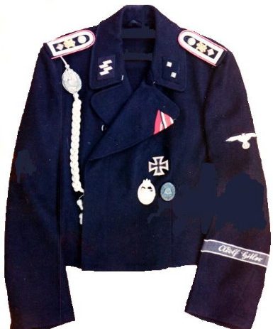 Куртки танкистов и солдат штурмовых орудий Waffen-SS.