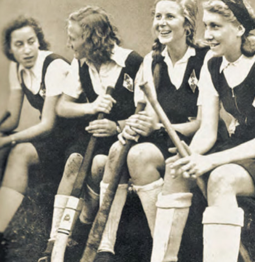 Члены союза немецких девушек (BDM). 1937 г.