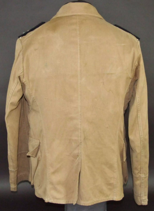 Тропическая униформа Кригсмарине с шортами образца 1940 года.