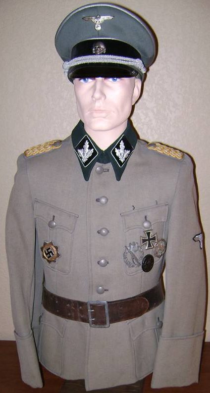 Униформа бригадефюрера и генерал-майора Ваффен СС.