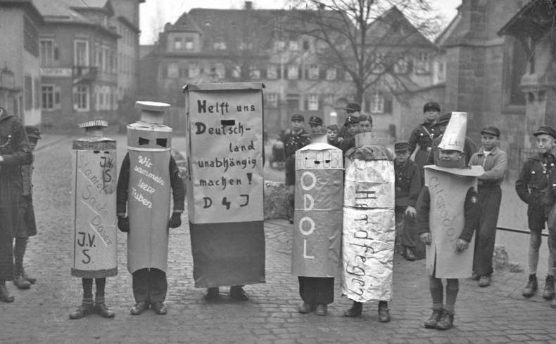 Рекламная акция Гитлерюгенд. Вормс 1938 г.