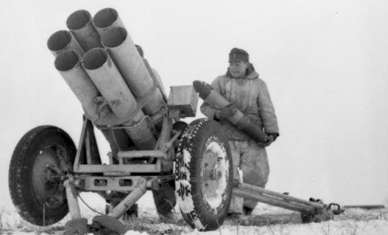 Артиллеристы в зимней форме. 1943 г.