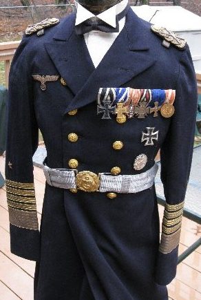 Кители и сюртук гросс-адмирала Кригсмарине. 