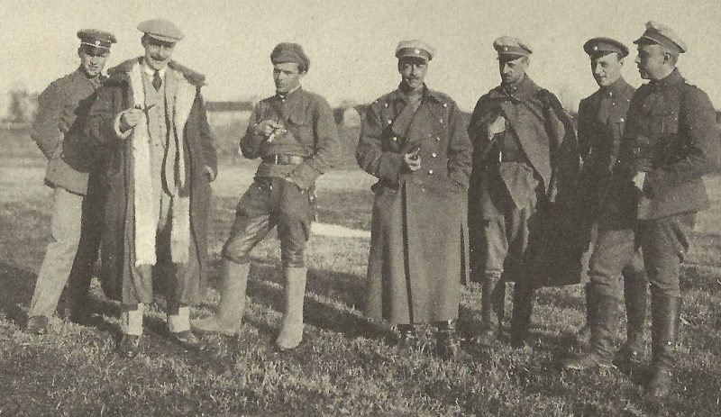 Гарольд Александер у линии фронта в Зилупе, Латвия. 1920 г.