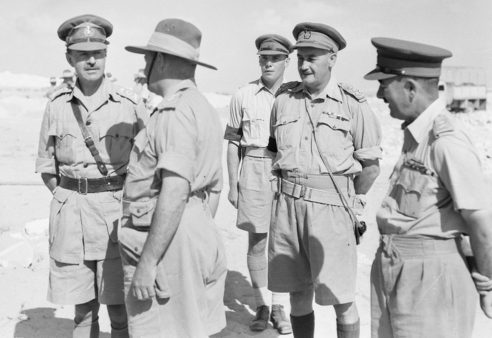 Генерал Александер в Западной пустыне Египта. 1942 г. 