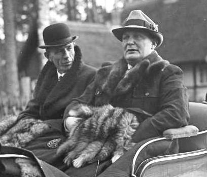 Лорд Галифакс с Германом Герингом в Шорфхайде. Германия 1937 г.